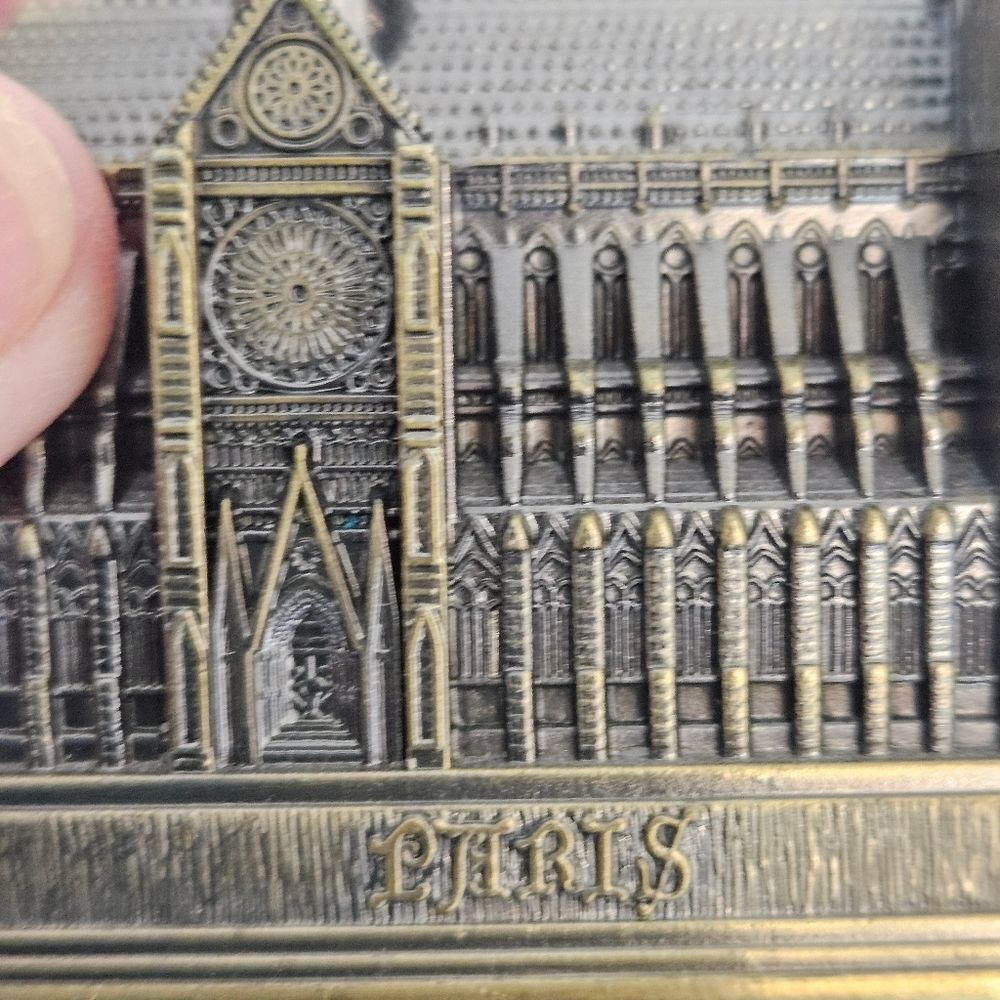 Vintage Metal Notre Dame De Paris Church Cathedral Souvenir Tourist - Picture 4 of 13